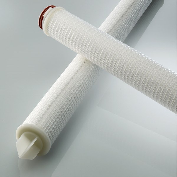2 filter cartridges with plastic filter net for outer protection